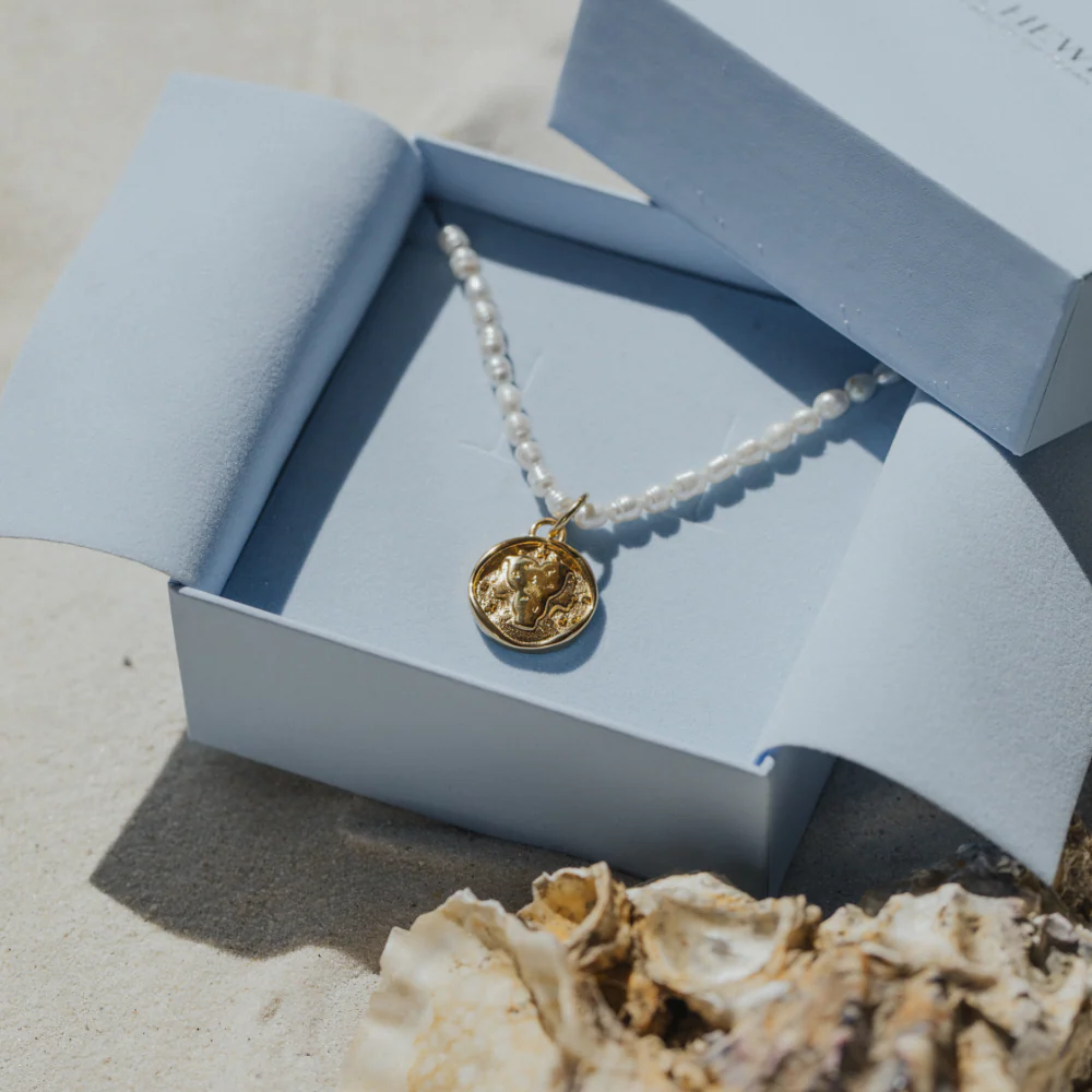 Gemini Charm Gold - Image 3