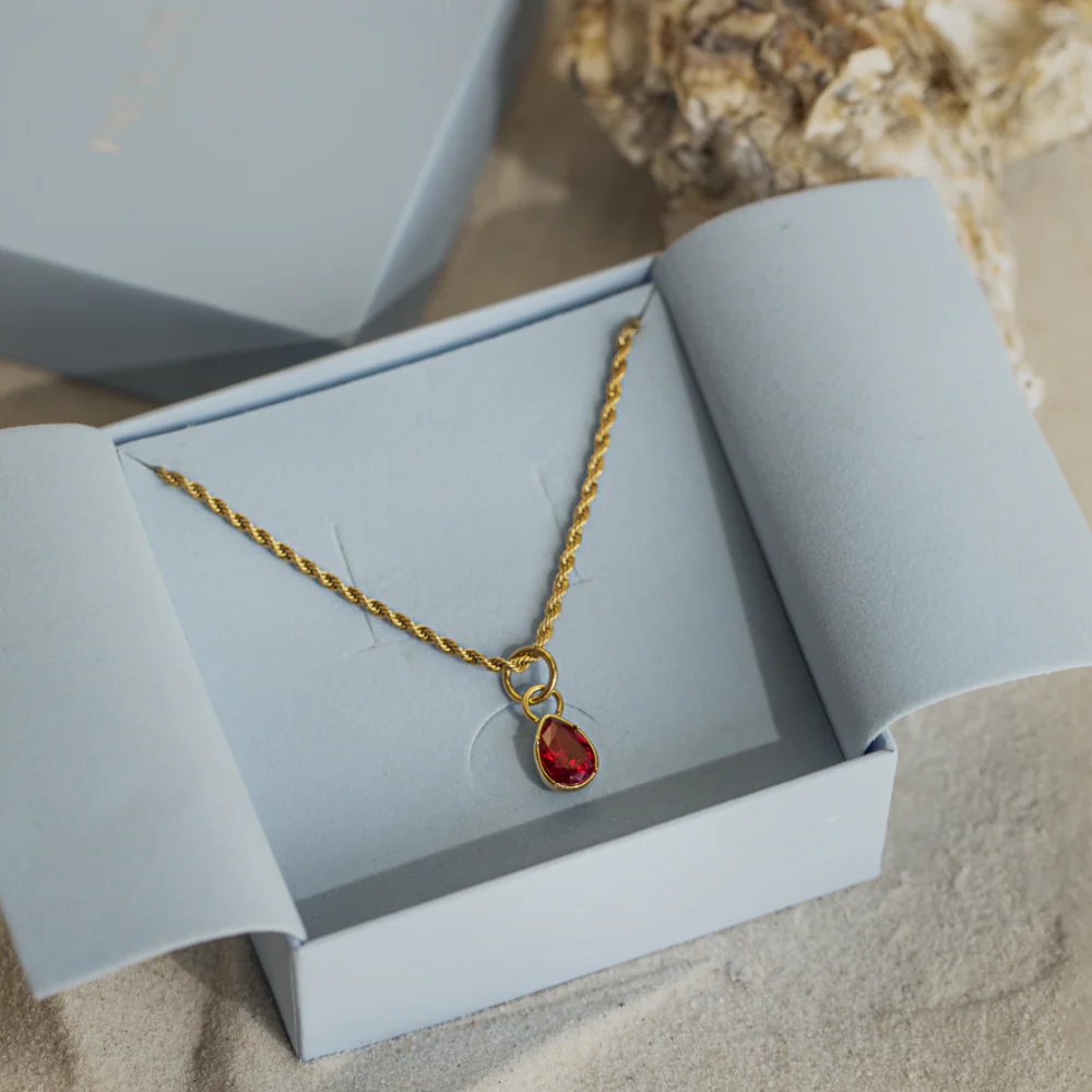 Red Stone Charm Gold - Image 4