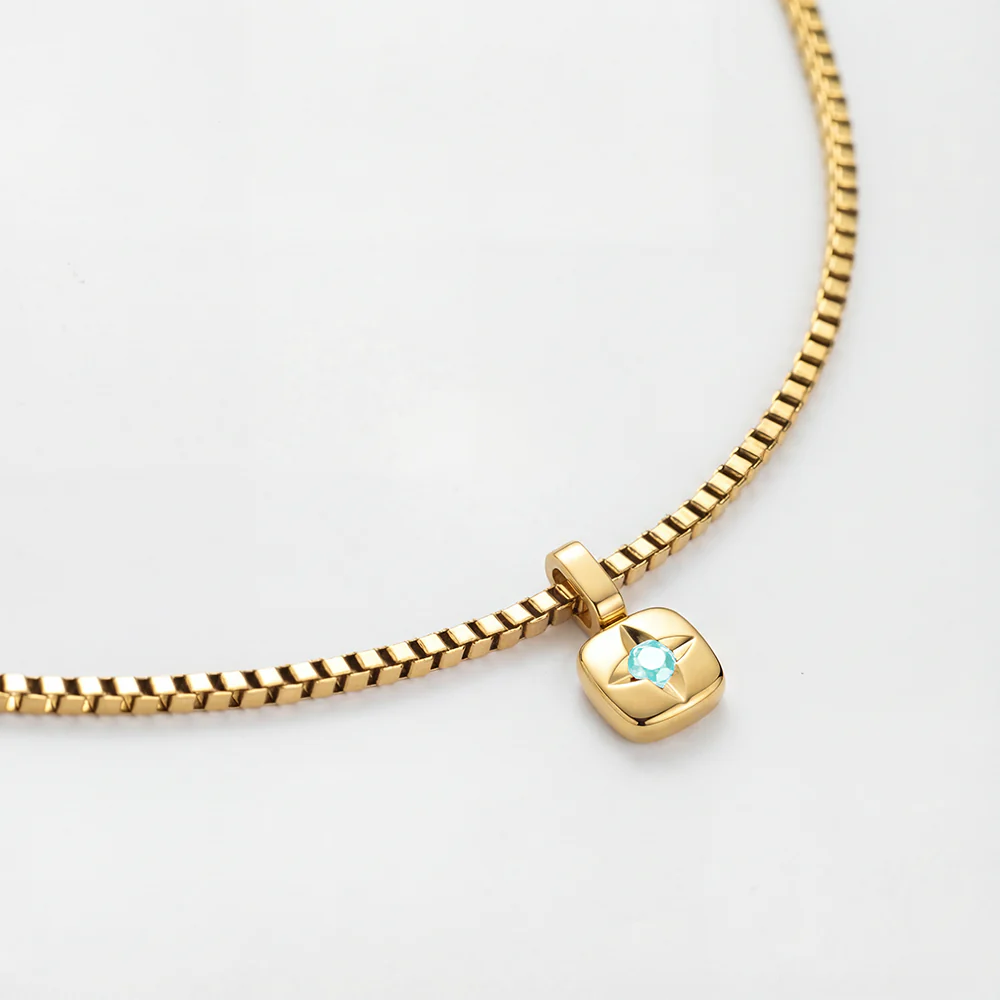 Set Birthstone Charm May und Halskette Gold